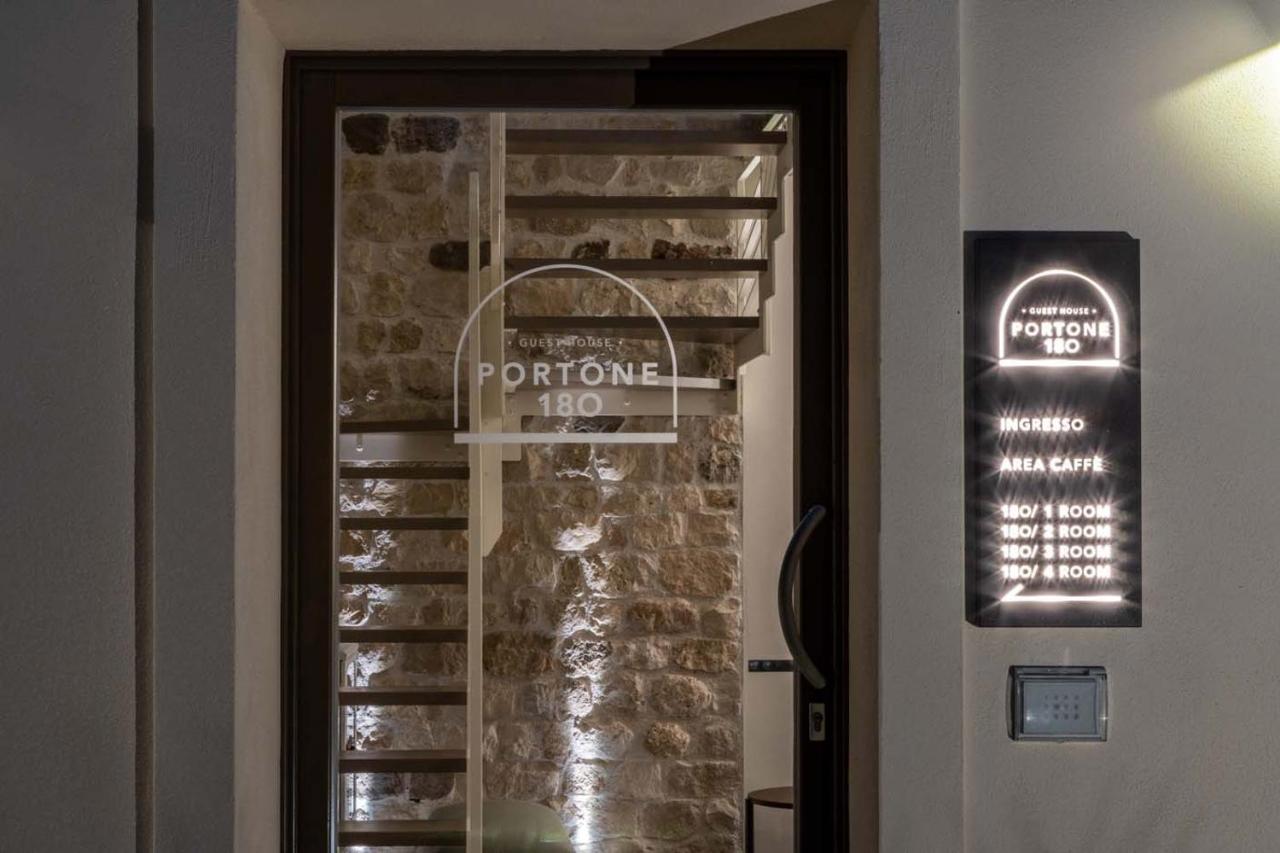 Portone180 Guest House Roveredo in Piano エクステリア 写真